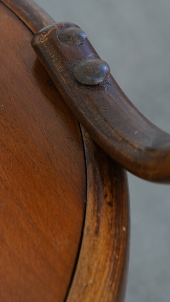 Image 1 of Silla antigua de diseño de madera de Mundus para Thonet con reposabrazos