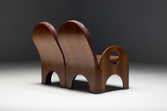 Image 1 of Arcata-Zweisitzer-Sofa von Gae Aulenti aus Walnussholz und burgunderrotem Leder, Italien, 1968