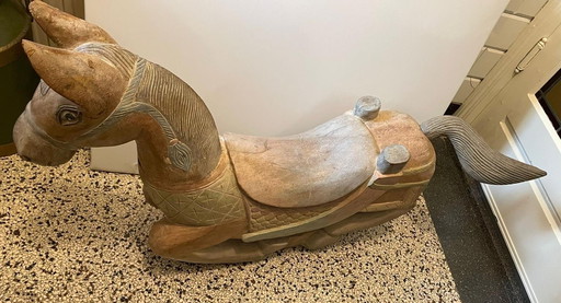 Caballito balancín decorativo de madera