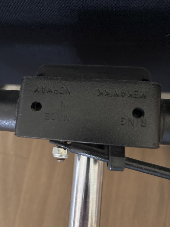 Image 1 of Vitra Eames EA217 Bürostuhl, schwarzes Leder