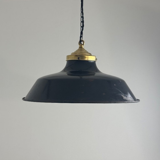 Image 1 of ANCIENNE SUSPENSION D’ATELIER EMAILLEE INDUSTRIELLE 40 CM 