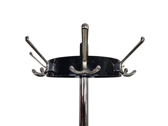 Image 1 of Gispen - Modell 9807 - Industrielle Stehgarderobe mit Karussellfunktion - 1960