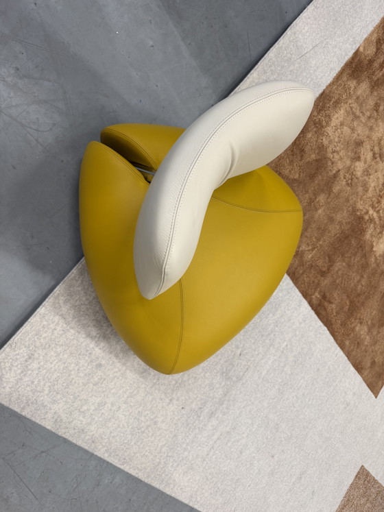 Image 1 of Leolux Pallone armchair yellow leather