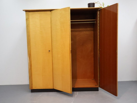 Image 1 of Armadio vintage a 3 ante, giallo/nero, anni '70.