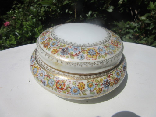Vintage porseleinen sieradendoosje met deksel, juwelendoosje etc., genummerd