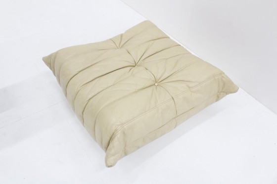 Image 1 of Pouf vintage Togo Ligne Roset in pelle beige