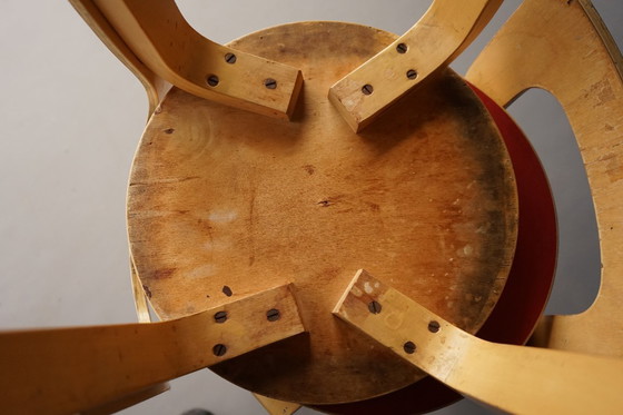 Image 1 of Tabourets de bar modèle K65 d'Alvar Aalto pour Artek, années 1950. Ensemble de 2 tabourets