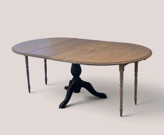 Extendable Round Table with Central Pedestal Base – Country Chic Style - Interior's Creation – Interior’s (photo 8 of 15)