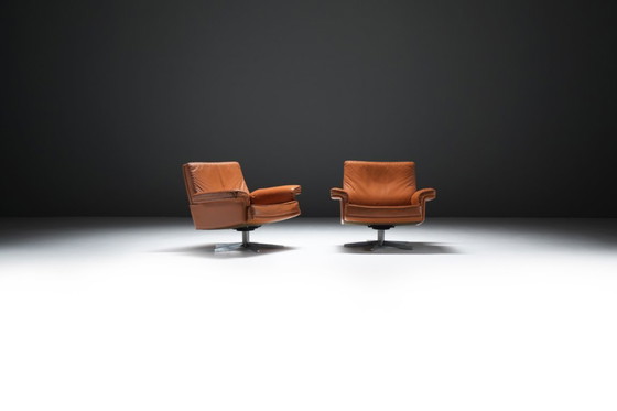 Image 1 of Très rares chaises longues DS-35 en cuir cognac/orange pour De Sede Swiss