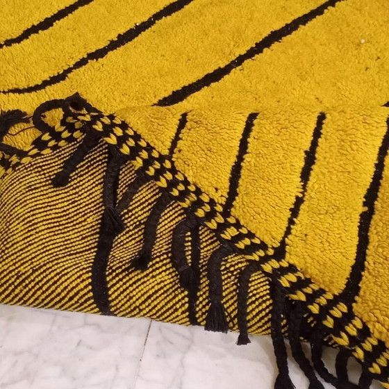 Image 1 of Ecru Berber Moroccan rug with geometric patterns, 250cm x 150cm