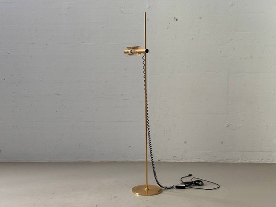 Baltensweiler HALO 250 Lampada da terra – Ottone, Classico del design svizzero – Lampade da terra, Metallo (photo 2 of 9)