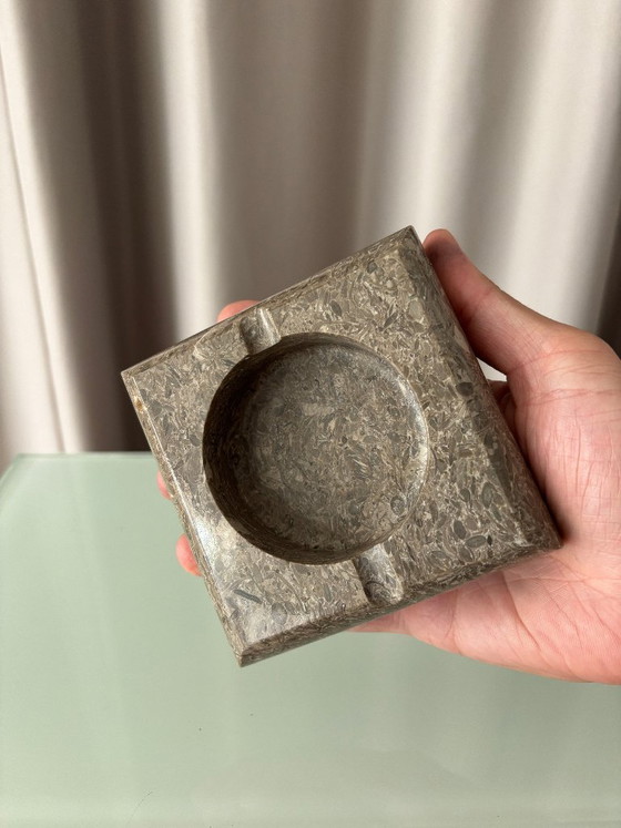 Cenicero cuadrado de piedra, Gris, Accesorios de mesa, Modern (foto 2 de 7)