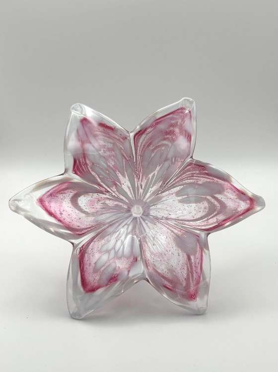 Image 1 of coppia di fiori in vetro artistico realizzati a mano in Italia, secondo la tradizione veneziana di murano, di 20x20x11.