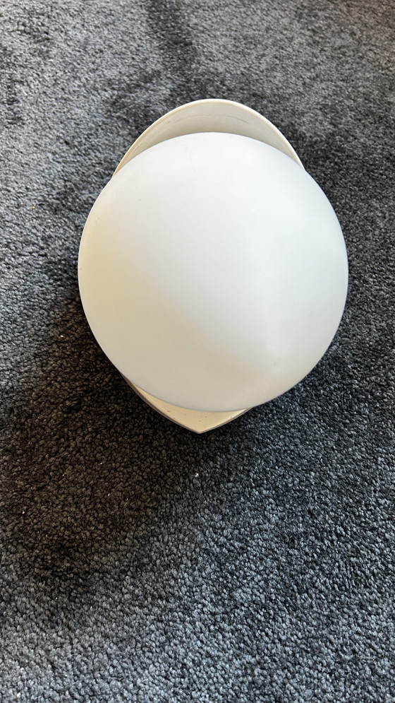 Image 1 of Bo-Niko lampe Bakélite vintage globe ovale.