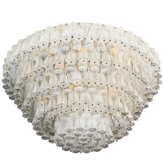 Image 1 of Grande lampadario degli anni '60 dell'iconico Hilton Hotel di Amsterdam attribuito a Seguso