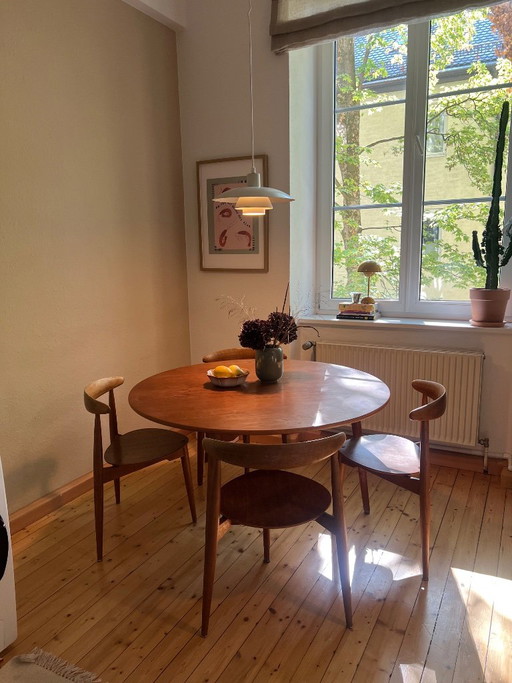 Hans J. Wegner Heart Chair FH4103 & FH4602 Dining Table – Fritz Hansen, 1950s