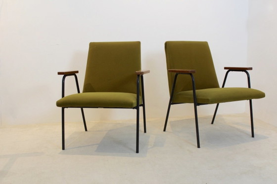 Fauteuils Pierre Guariche par Meurop, Métal, Noir, Mid Century Modern (photo 2 sur 10)