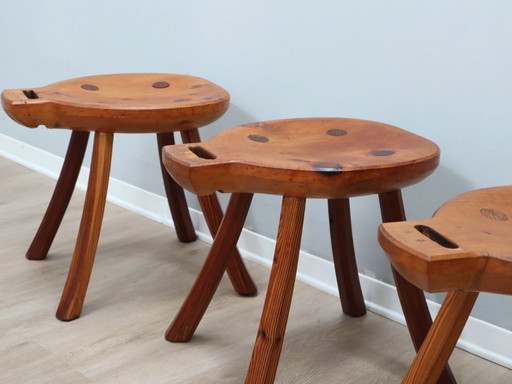 https://ilrestaurato.com/products/authentic-set-of-4-italian-brutalist-solid-wood-stools-1970s