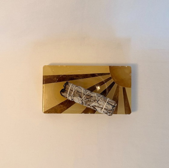 Image 1 of Portagioie in onice italiano con motivo a raggiera / portagioie in pietra naturale