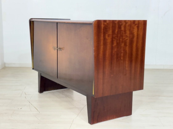 Image 1 of Beautiful vintage 2-door chest of drawers, cabinet, living room cabinet, sideboard