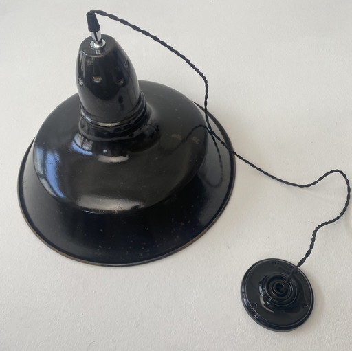 OLD BLACK ENAMEL INDUSTRIAL SUSPENSION 40 CM