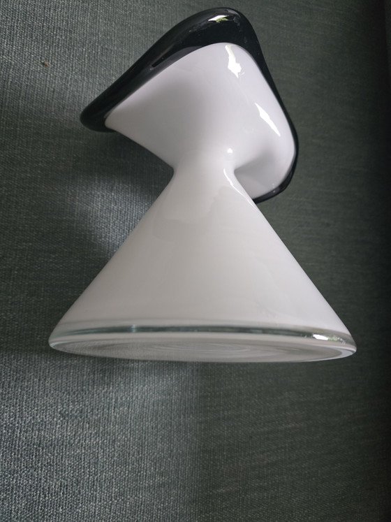 Image 1 of Vase vintage noir et blanc conçu par J. Sluczan-Orkusz pour la verrerie Tarnowiec