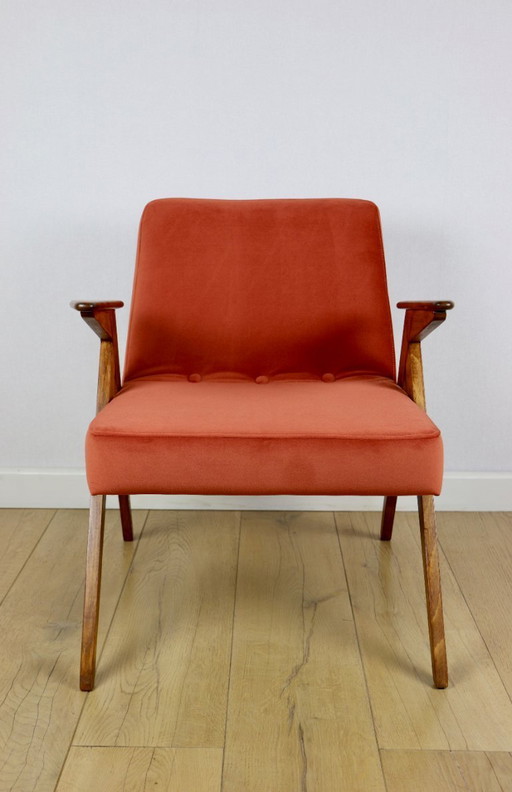 Poltrona Bunny, anni '70, color mattone, design J. Chierowski