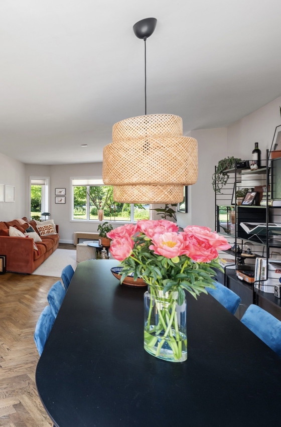 Image 1 of Solid oak dining table