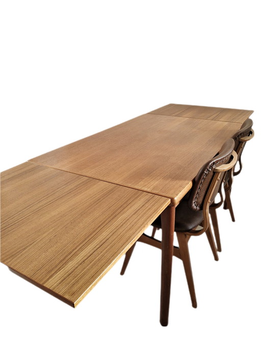Vintage dining table | extendable | Henning Kjaernulf | Vejle