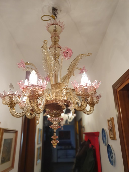 Kroonluchter van Muranoglas met 6 armen in amber en roze