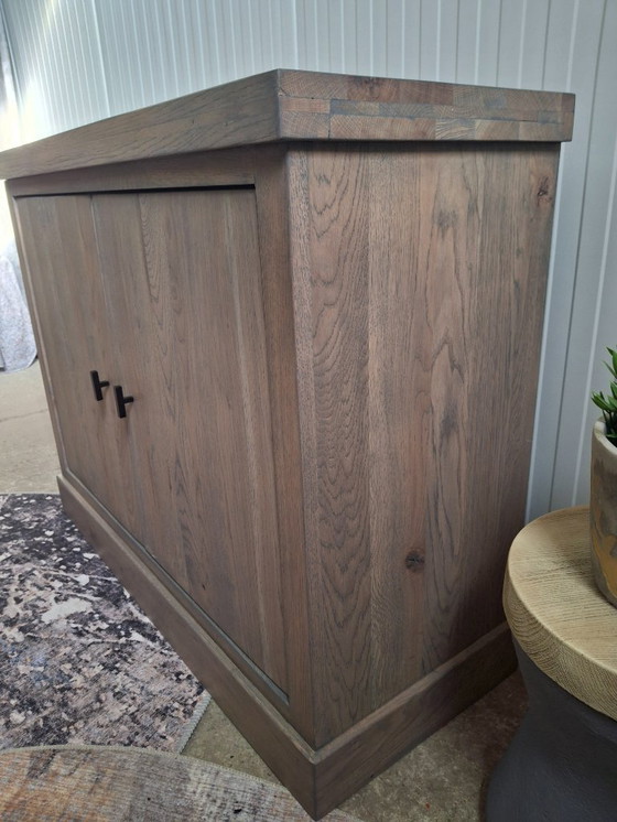 Image 1 of Buffet en chêne massif, armoire, neuf