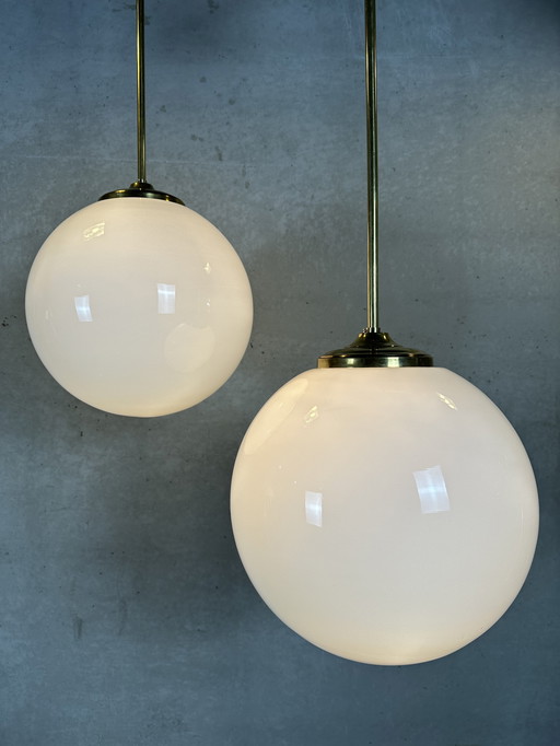 Art Deco XL pendant lamps - Opaline and brass