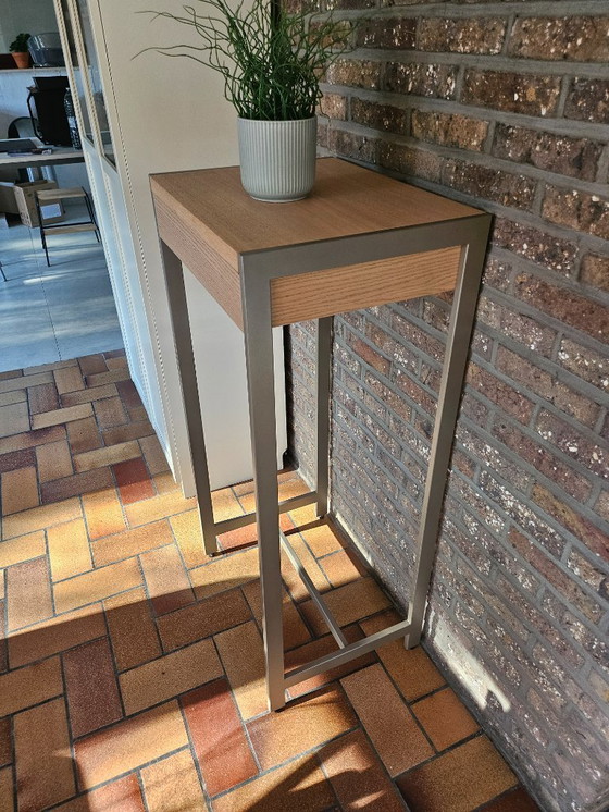 Image 1 of Tavolino moderno in legno con struttura in metallo8