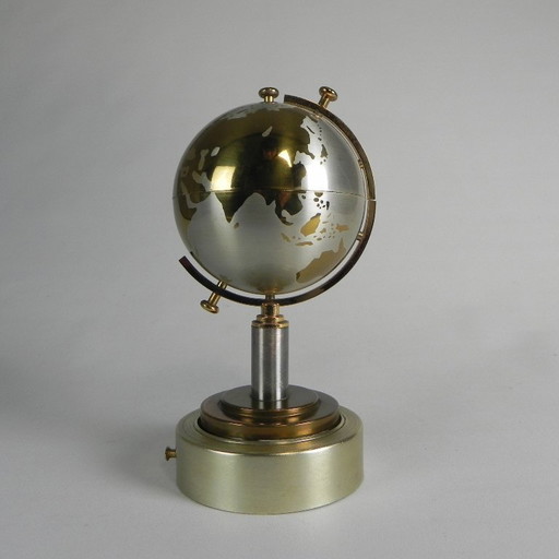 Vintage wereldbol als sigarettenhouder,met muziekdoos, Windmill, jaren 60