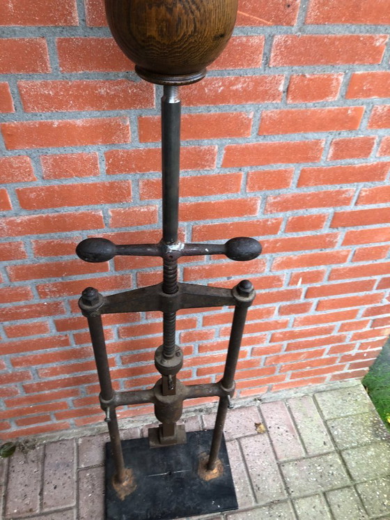 Image 1 of Grande pressa antica in ghisa - 26 kg - 180 cm di altezza