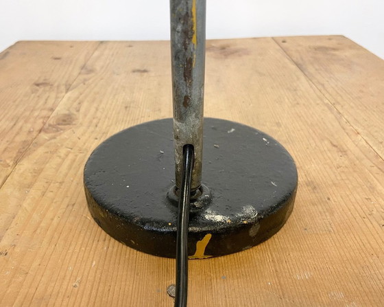 Image 1 of Vintage zwarte werkplaats tafellamp, jaren 50