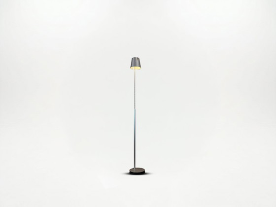 Baltensweiler Fez S - Aluminum | Swiss light design – Floor lights, Metal, Aluminium (photo 6 of 8)