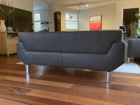 Image 1 of 2 bancos Pode Script, cuero gris