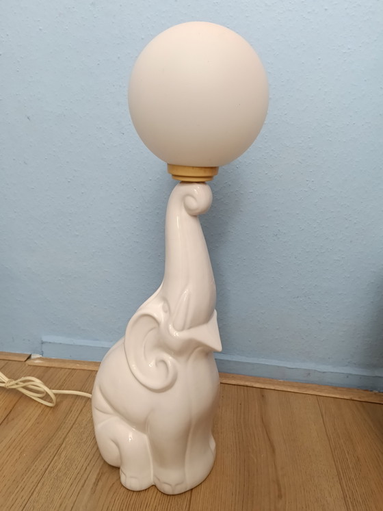 Lampada da tavolo vintage in ceramica a forma di elefante anni '80 – Lampade da tavolo, Glass (photo 7 of 7)