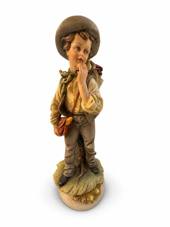 Rare Pair of Capodimonte-Style Ceramic Figurines – Decorative Objects (photo 3 of 8)