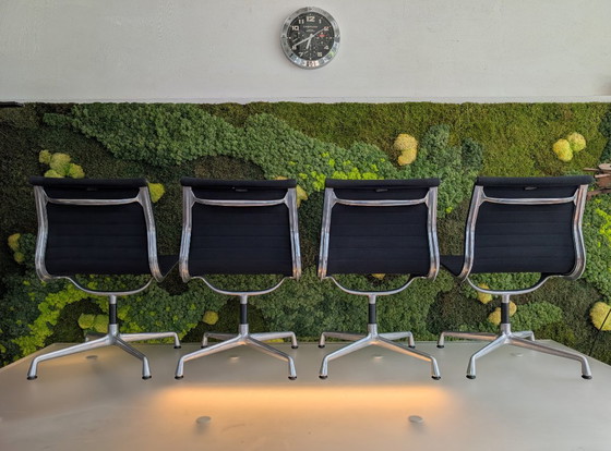 Image 1 of 4x Vitra EA 106 stoelen | Charles & Ray Eames