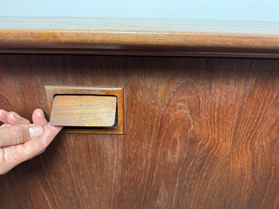 Image 1 of Skandinavisches Mid-Century-Design-Highboard, zugeschrieben E.W. Bach für Sejling Skabe, Dänemark, 1960er Jahre