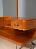 Mueble de recibidor funcionalista con espejo, Checoslovaquia, década de 1930