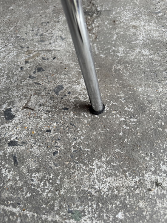 Image 1 of Paire de chaises "Maui" rouges Chaises par Vico Magistretti pour Kartell - Italian Design