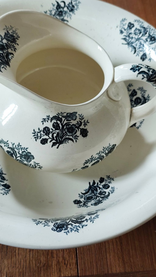 Iron Earth Bathroom Set