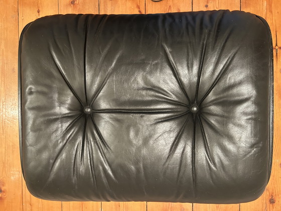 Image 1 of Eames Vitra Ottoman b/b 1971 1e eigenaar