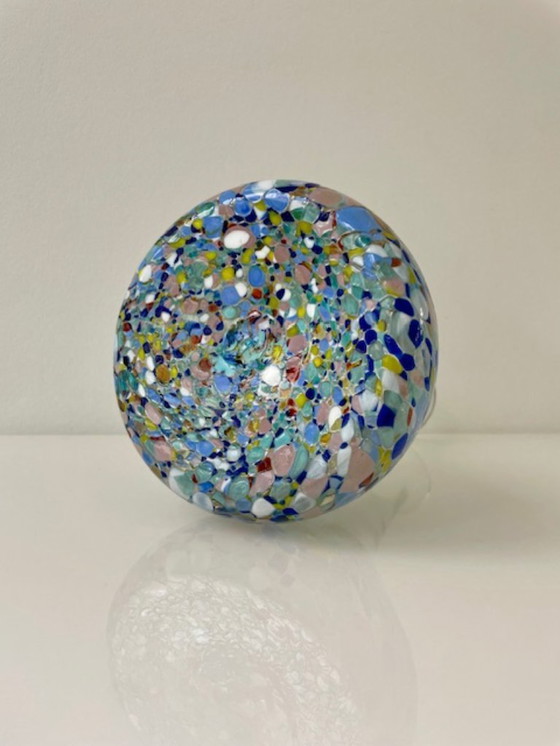 Image 1 of Mundgeblasene Designer-Karaffe mit buntem Konfetti-Effekt