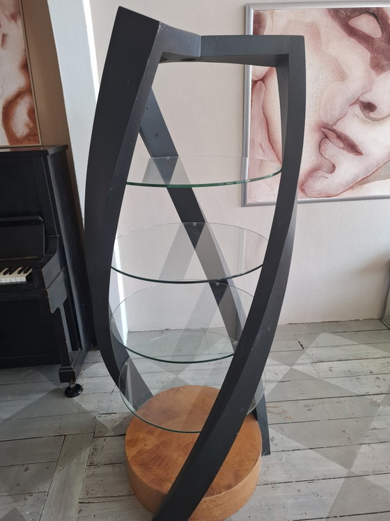Wunderschöne offene Design-Vitrine – Theo Salet, Glass, Metal (photo 5 of 6)
