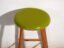 Taburete de madera antiguo con asiento redondo – Europa Central, c. 1950 – Rustic (photo 15 of 40)