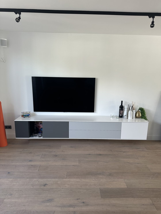 Image 1 of Mobile TV Pastoe